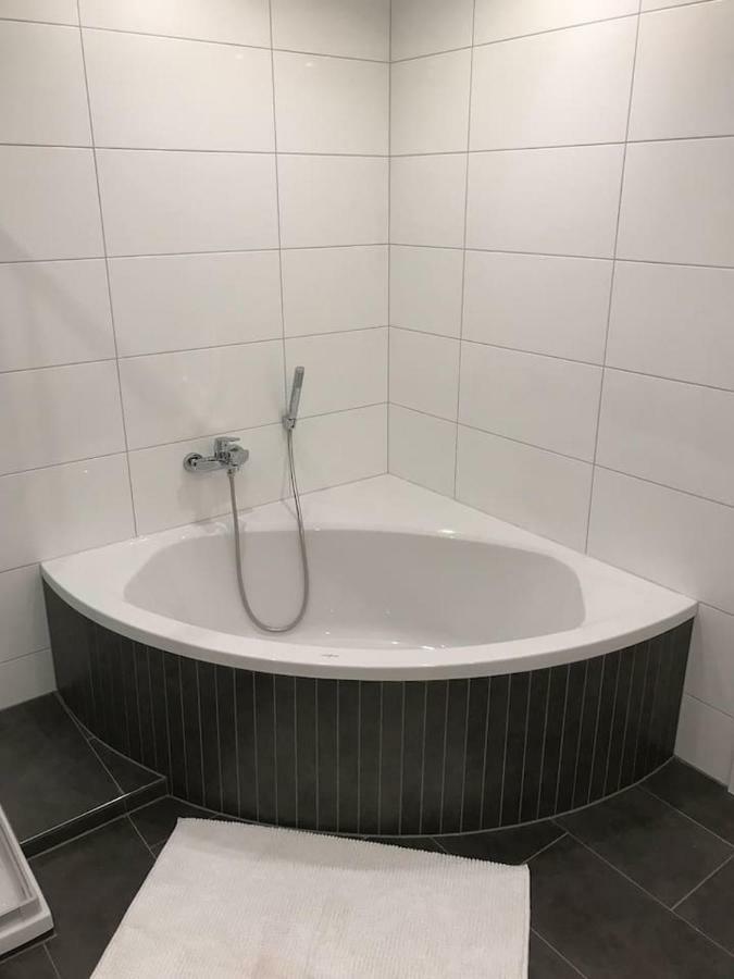 Ferienwohnung Lauer Ellerstadt Ngoại thất bức ảnh